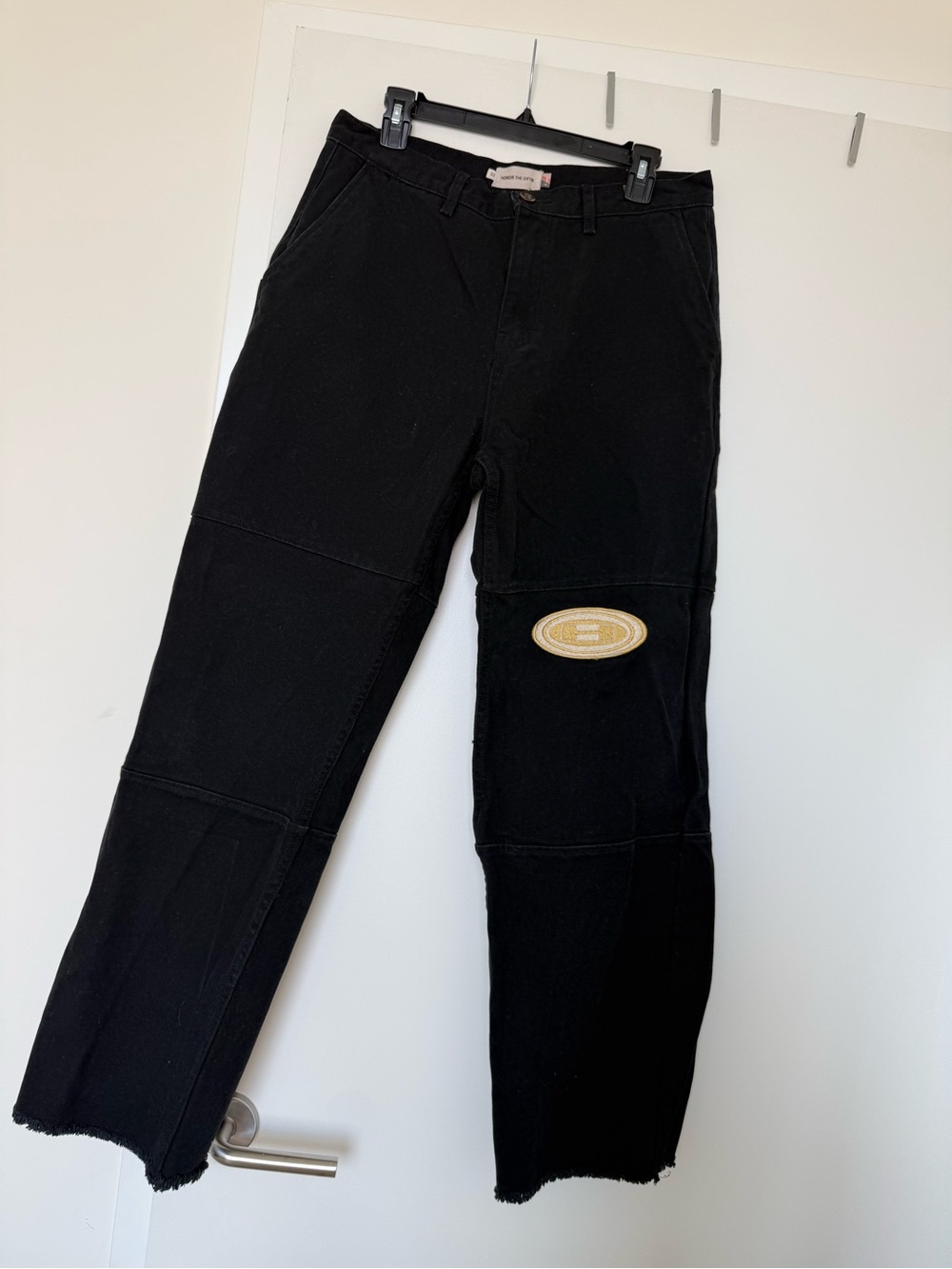 Relaxed Black Men’s Jeans with Knee Patch